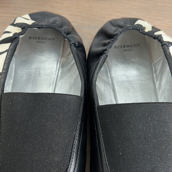 Givenchy Womens Black Ballet Flats size 38.5 - Picture 11 of 11